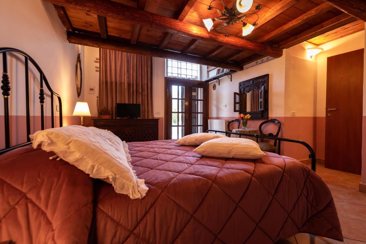 Podere Belvedere บาร์เบริโน ดิ มูเจลโล ภายนอก รูปภาพ