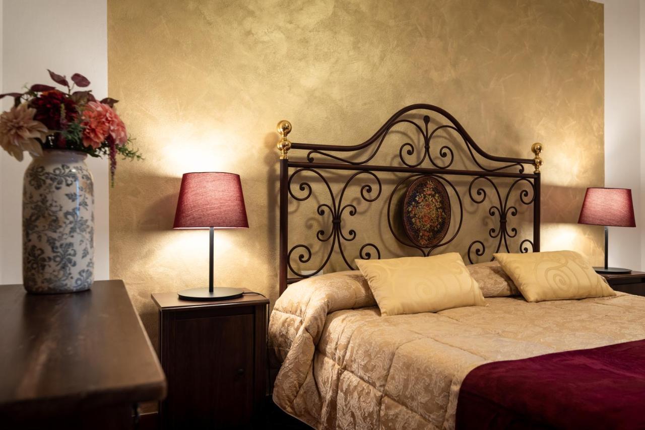 Podere Belvedere บาร์เบริโน ดิ มูเจลโล ภายนอก รูปภาพ
