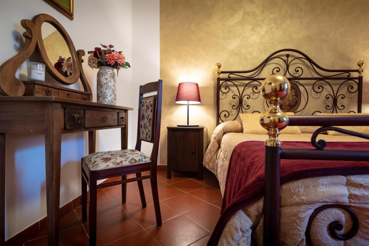 Podere Belvedere บาร์เบริโน ดิ มูเจลโล ภายนอก รูปภาพ
